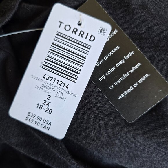 New TORRID Hello Kitty Classic Fit Crew Tee Shirt Black Cotton Poly Size 2 2X - Picture 8 of 9
